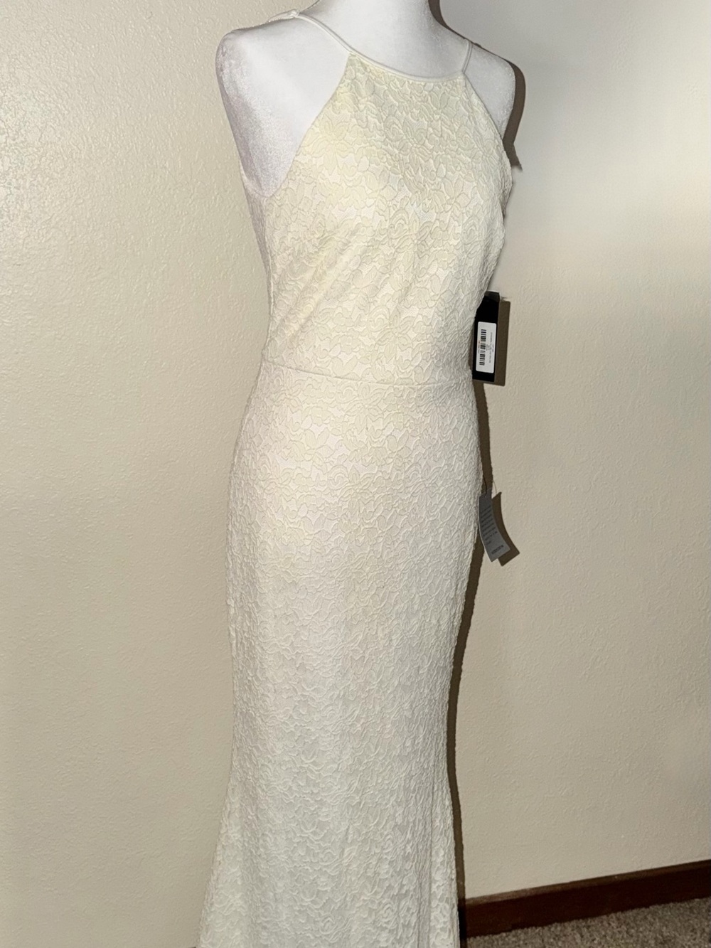 NWT Lulus Lace Maxi Dress